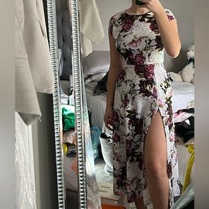 Aritizia Midi dress